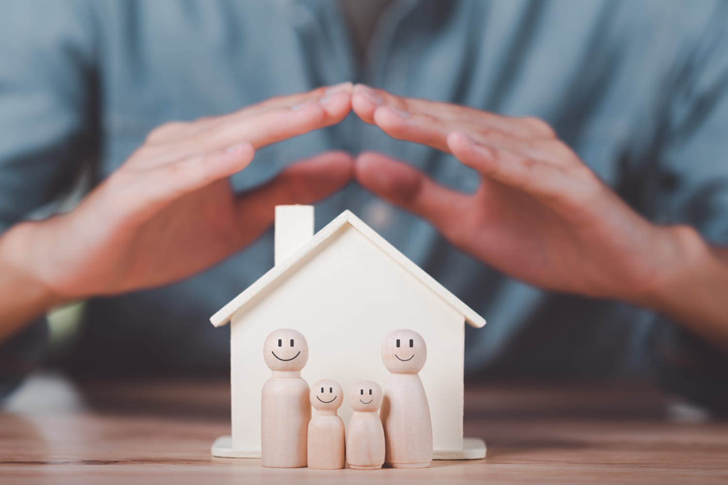 protégez votre domicile avec notre assurance habitation complète. bénéficiez d'une couverture adaptée à vos besoins, que ce soit pour les dommages matériels, le vol ou la responsabilité civile. assurez la tranquillité d'esprit de votre famille et la sécurité de vos biens avec nos solutions sur mesure.
