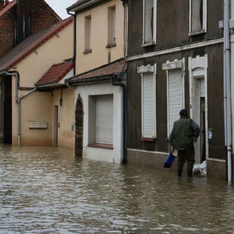 découvrez l'évolution des tarifs de l'assurance habitation en 2026 et comment bien choisir votre couverture pour protéger votre logement au meilleur prix.